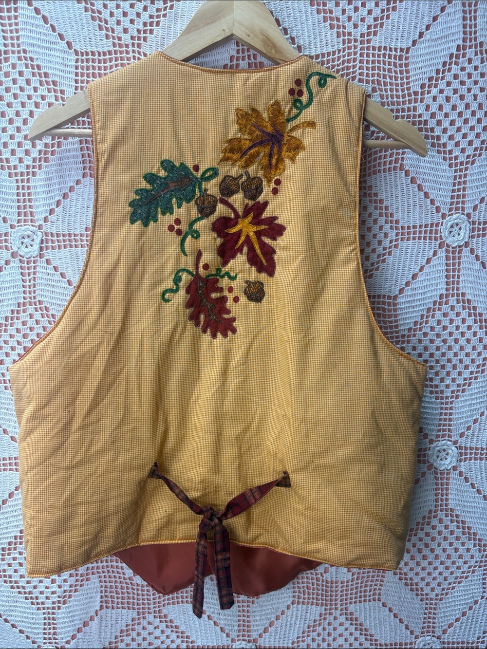 Handmade Autumn Patchwork Vest Oak Leaves Acorns Plaid - Picture 5 of 7